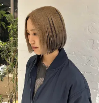 ミディアム カラー 🐈ブリーチ/ベージ ュ/ボブmiyu🐈のヘアスタイル