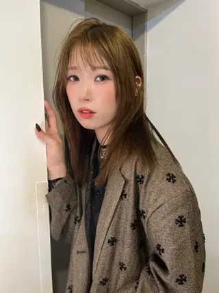 ミディアム 💜ness/ くるみ💜のヘアスタイル