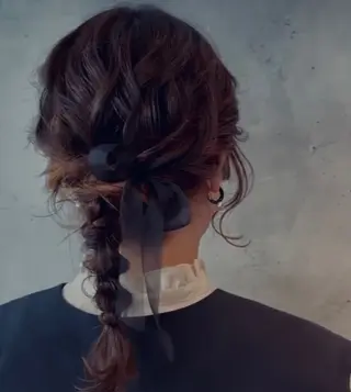 ミディアム カラー ヘアアレンジ 伊藤  穂南のヘアスタイル