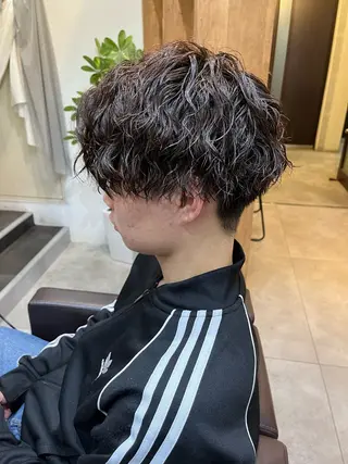 パーマ メンズ ユニテバイリトル所属・🏆メンズ特化🥇 店長YUTOのヘアスタイル