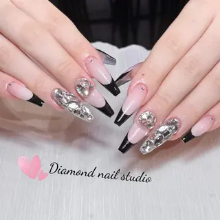 ネイル Diamond 🧚🏻‍♀️のネイルデザイン
