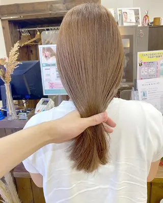 ロング 横浜ブリーチムラ直し ハイトーン/ブリーチのヘアスタイル