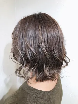 ショート カラー 浦山 和之のヘアスタイル