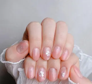 ネイル AngelChris ビューティーサロンのネイルデザイン