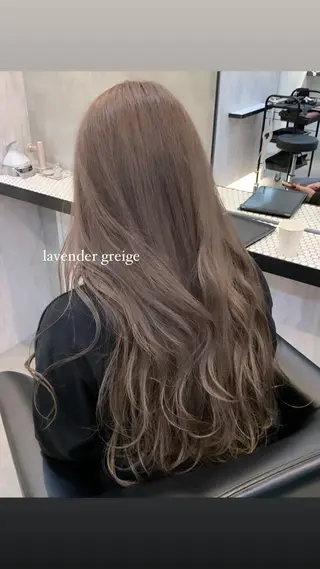 ロング カラー 落合希 Olivebeigeのヘアスタイル