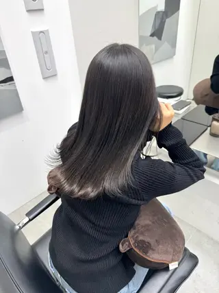 カラー ひかり／ベージュ ／似合わせカットのヘアスタイル