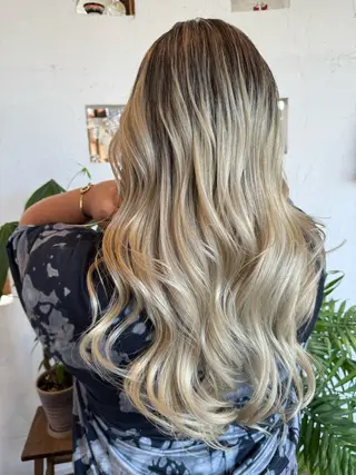 ロング カラー 🌸小掛🌸 豊橋外国人風カラーのヘアスタイル