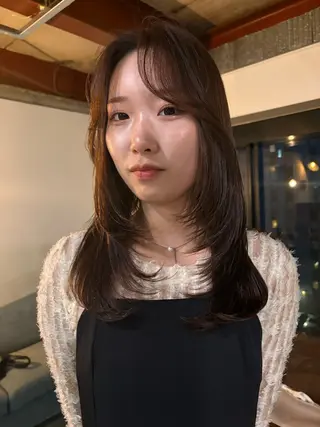 セミロング 最新ケアカラー 髪質改善YUTOのヘアスタイル