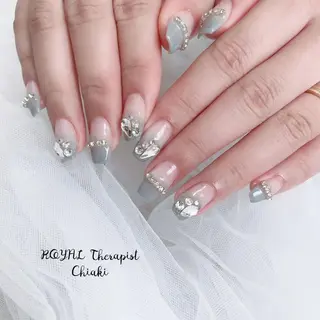 ネイル 【山岡】 ロイヤル•セラピストのネイルデザイン