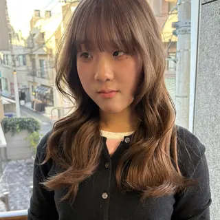 ミディアム カラー ヘアアレンジ ブリーチカラー特化 🌱/渡邉日向のヘアスタイル