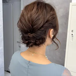 ミディアム ヘアアレンジ NUMBER_ ユイナのヘアスタイル