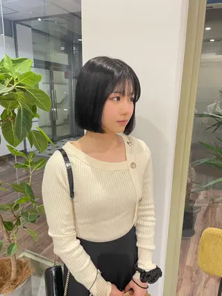 ショート カットパーマモデル 山中 遥のヘアスタイル