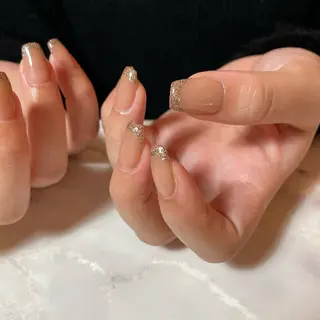 ネイル Ami 🦥のネイルデザイン