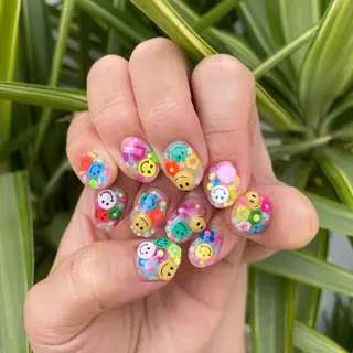 ネイル es nailのネイルデザイン