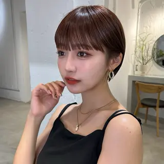 ミディアム カラー ❤️ショートカット ・顔周りカット❤️のヘアスタイル