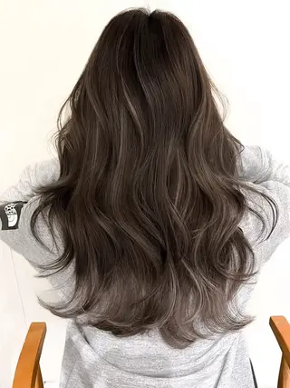 ロング カラー ✨レイヤーカット/透 名感カラー特化✨のヘアスタイル