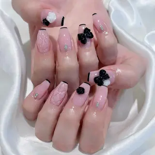 ネイル Kanon 🤍のネイルデザイン