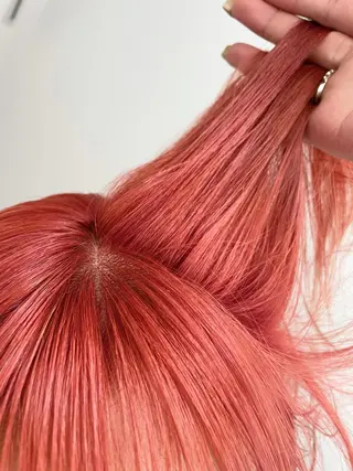 カラー 🎀ボブ+ハイトーン シュカ👶🏻のヘアスタイル