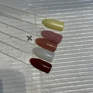 ネイル 鈴木 里奈のネイルデザイン