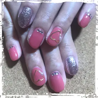 ネイル ECLAT エクラ所属・寺山 千鶴のネイルデザイン