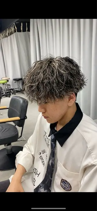 カラー パーマ メンズ シャドウパーマ/ ルーズパーマ/メンズのヘアスタイル