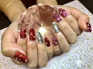 ネイル Piacere所属・Piacere 絵美のネイルデザイン