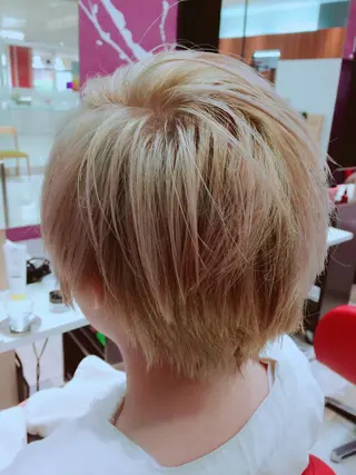 ショート カラー 髪質改善のプロ✨りな さんのヘアスタイル