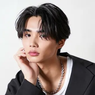 ミディアム カラー パーマ メンズ 🔥メンズ🔥かっこ いいが正義！代表柿崎のヘアスタイル