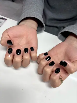 ネイル WOLTOKYO 🦋shizukuのネイルデザイン