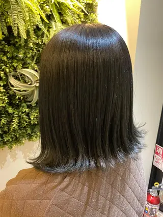 ミディアム 水谷 菜央のヘアスタイル