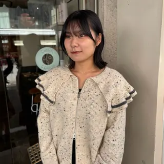 ミディアム 芦刈 咲来のヘアスタイル