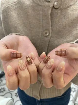 ネイル koyu 🩶のネイルデザイン