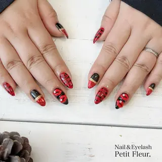ネイル Petit Fleur所属・青柳 亜梨奈のマツエク・マツパデザイン