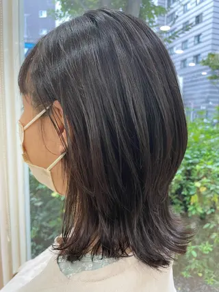 ミディアム 福原 亜祐美のヘアスタイル