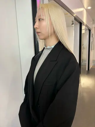 ロング カラー 🎨ハイトーン/ 切りっぱなし みつきのヘアスタイル