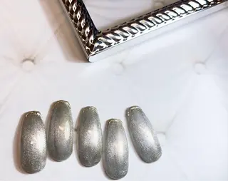 ネイル nail salon 〜Miari〜所属・吉澤 梓のネイルデザイン