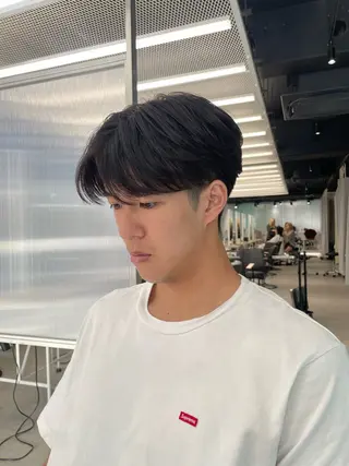 ショート パーマ メンズ カラーモデル⚡️ REONのヘアスタイル