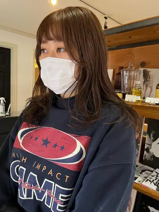 セミロング カラー NOUN所属・eri kinjoのヘアスタイル