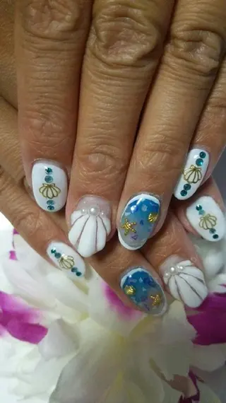 ネイル 田代 夏子のネイルデザイン