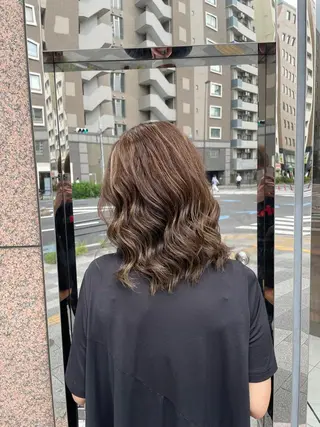 ミディアム カラー ヘアアレンジ 🇰🇷韓国ヘア★ 副店長.쿠리타⭐︎のヘアスタイル