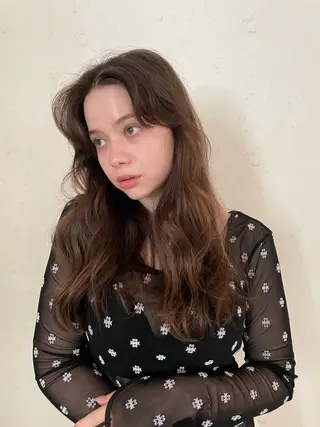 ロング カラー 渋谷 留菜のヘアスタイル