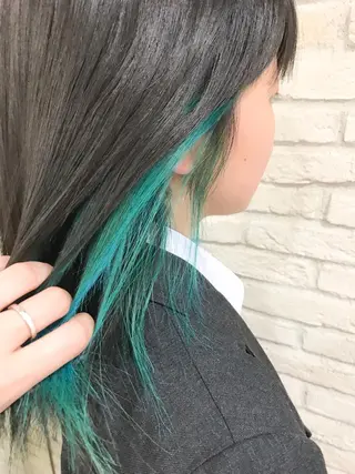 ミディアム 横浜🍒ルーツカラー エクステ／RIEのヘアスタイル