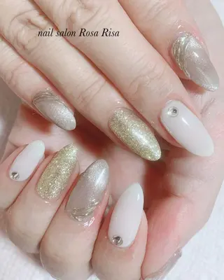 ミディアム ネイル ネイルスタジオ シェイクユアハンズのネイルデザイン