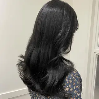 セミロング カラー Rene'所属・当日予約⭕️ yuriのヘアスタイル