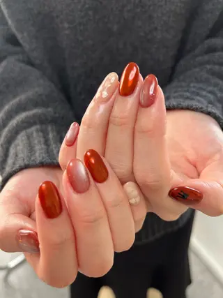 ネイル une／YUKINA 🫧大人nuanceのネイルデザイン