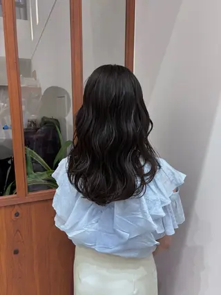 セミロング カラー COQOO ORGANIC所属・河野 凛依のヘアスタイル