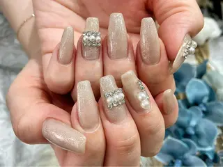 ネイル nailsalon Mirrorのネイルデザイン