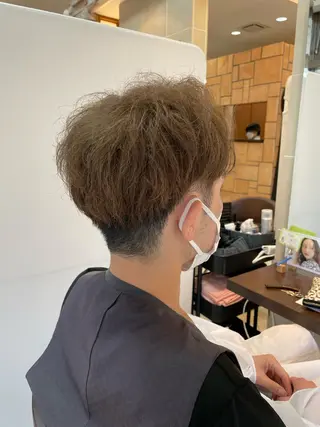 カラー メンズ 千葉 香奈のヘアスタイル