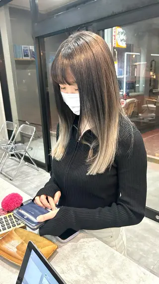 セミロング カラー mood tatemachiのヘアスタイル