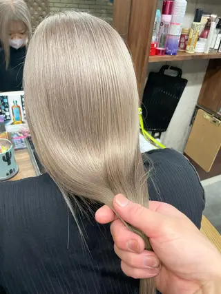 ロング カラー 難波ブリーチカラー 伊藤洋輝のヘアスタイル